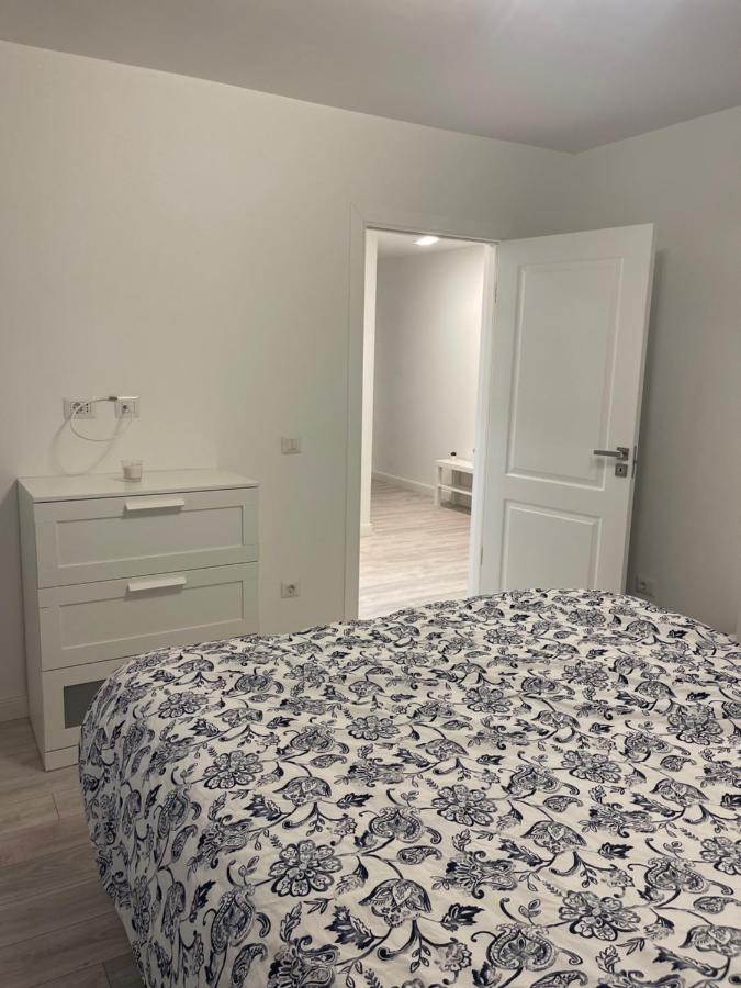Apartament Incantator In Roman Exterior photo